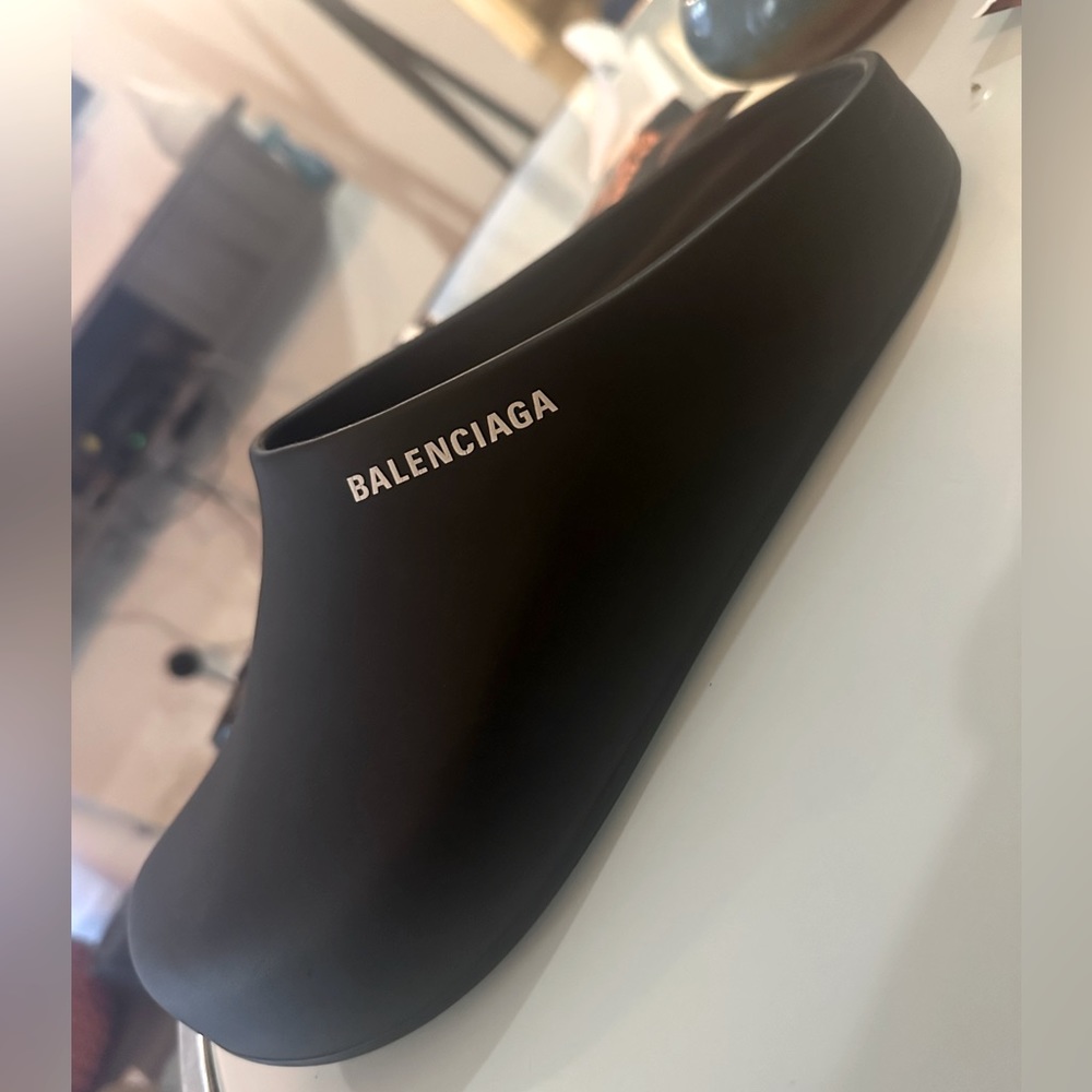 Balenciaga Men Pool slides / mules / clogs size 10